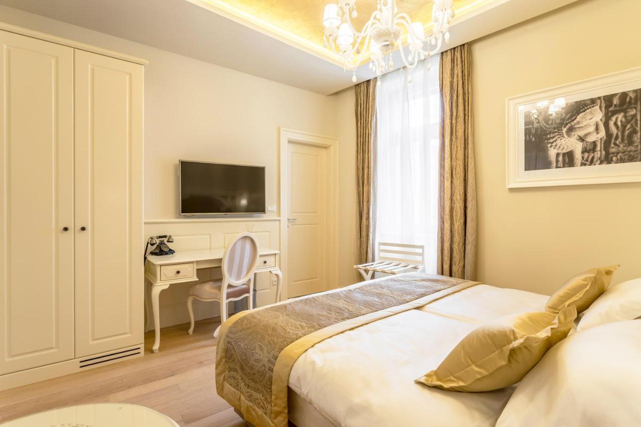 Royal Piazza Otel Split Dış mekan fotoğraf